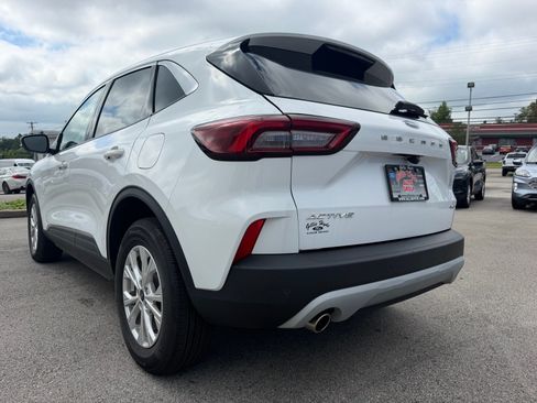 Used 2023 Ford Escape Active w/ Tech Pack #2 AWD/4WD image 12