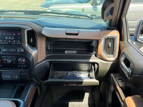 Used 2021 Chevrolet Silverado 1500 High Country w/ Z71 Off-Road Package AWD/4WD image 31