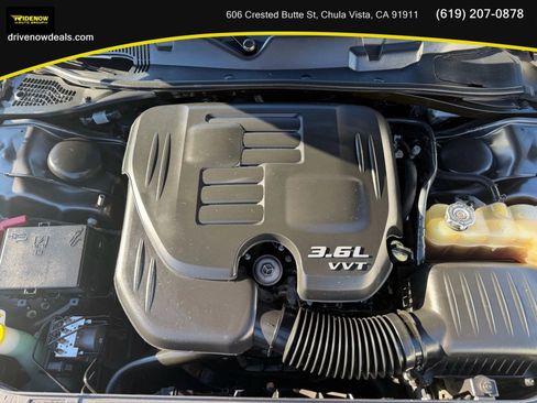 Used 2019 Dodge Challenger SXT image 28