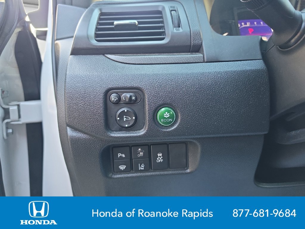 Certified 2023 Honda Passport TrailSport image 30
