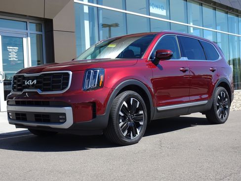 Used 2023 Kia Telluride SX FWD image 1