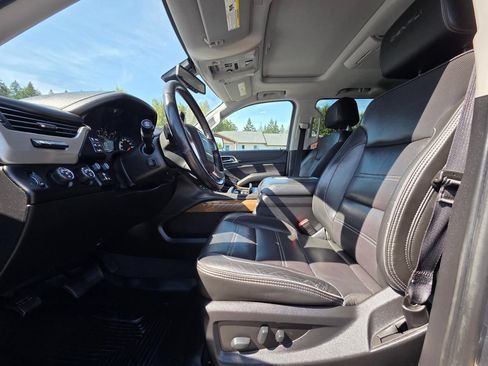 Used 2019 GMC Yukon Denali w/ Denali Ultimate Package AWD/4WD image 28