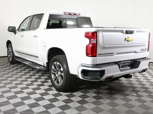 Used 2024 Chevrolet Silverado 1500 High Country w/ Technology Package image 6