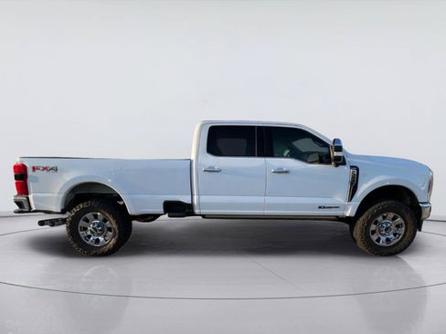 Used 2023 Ford F350 Lariat w/ Lariat Ultimate Package AWD/4WD image 2