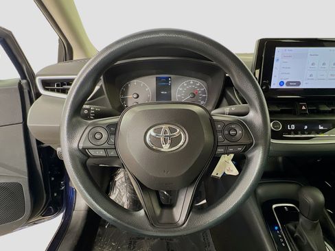 Used 2023 Toyota Corolla LE image 11