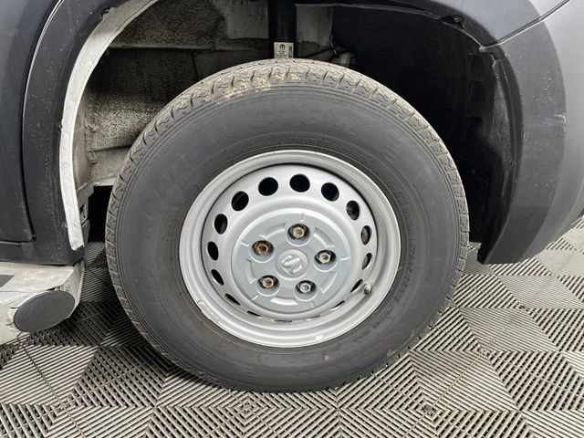 Used 2025 RAM ProMaster 2500 w/ U-Haul Equipment Group FWD image 9