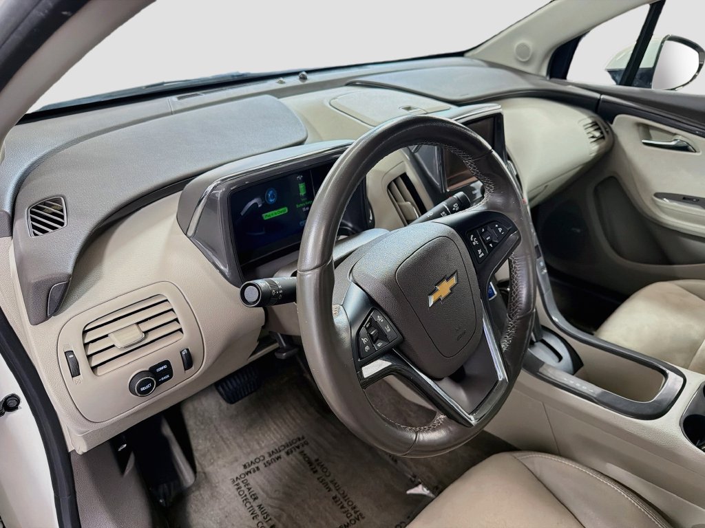 Used 2013 Chevrolet Volt Premium w/ Premium Trim Package FWD image 11