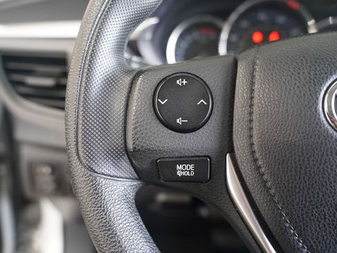 Used 2015 Toyota Corolla L FWD image 13