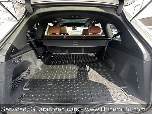 Used 2023 Audi Q7 2.0T Premium w/ Towing Package AWD/4WD image 21