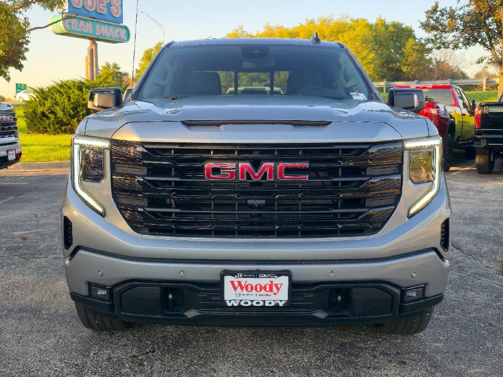New 2026 GMC Sierra 1500 Elevation w/ Elevation Premium Package AWD/4WD image 4