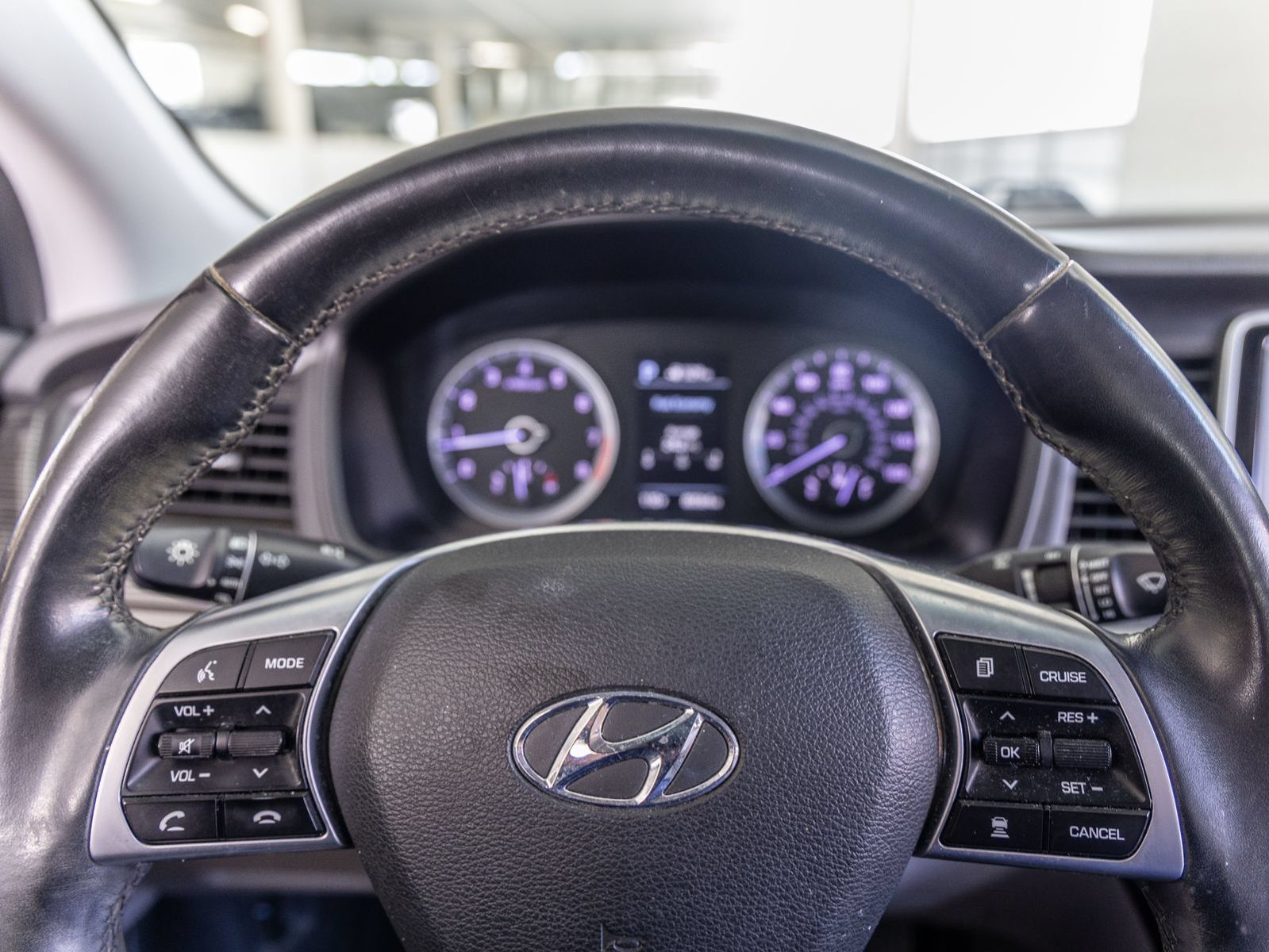 Used 2019 Hyundai Sonata Limited w/ Winter Weather Package FWD image 10