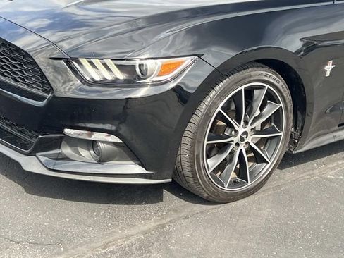Certified 2017 Ford Mustang Coupe image 9
