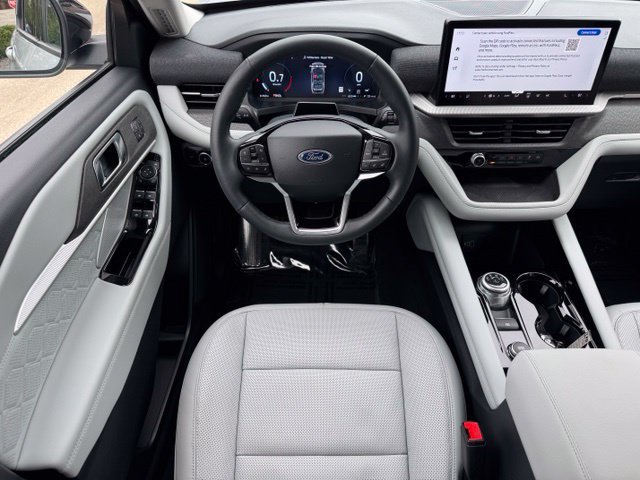 Used 2026 Ford Explorer Platinum w/ LUX Leather Package AWD/4WD image 21