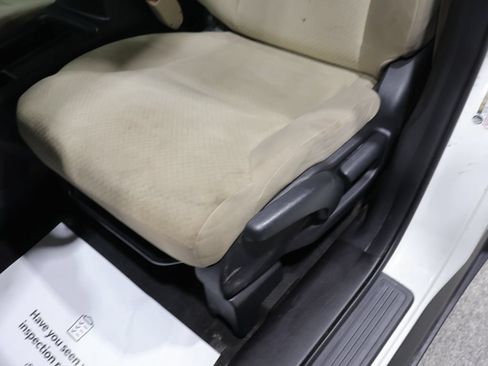 Used 2016 Honda CR-V LX image 10