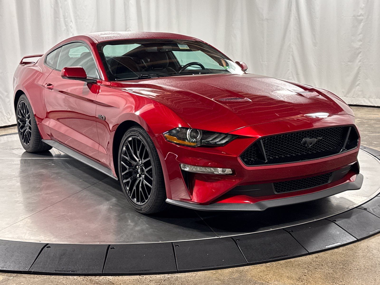 Used 2019 Ford Mustang GT w/ GT Performance Package RWD image 7
