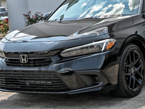 Used 2024 Honda Civic Sport image 6