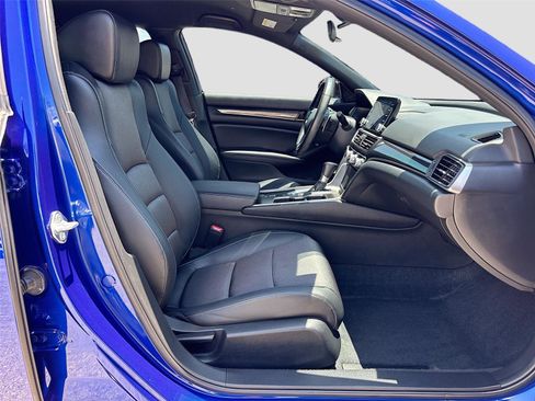 Certified 2022 Honda Accord Sport image 30