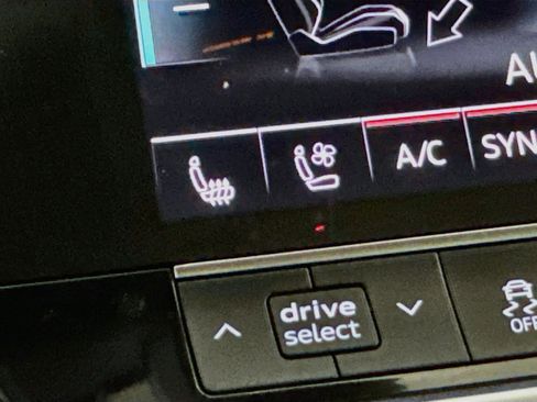 Used 2023 Audi A6 Premium Plus w/ Premium Plus Package AWD/4WD image 5