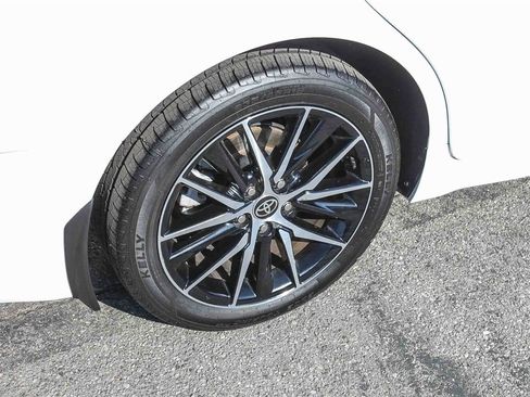 Used 2022 Toyota Camry SE image 13