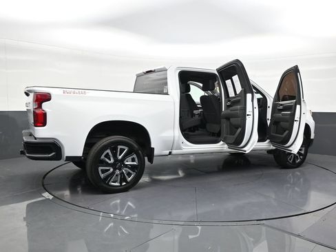 Used 2022 Chevrolet Silverado 1500 LT Trail Boss w/ Protection Package AWD/4WD image 29