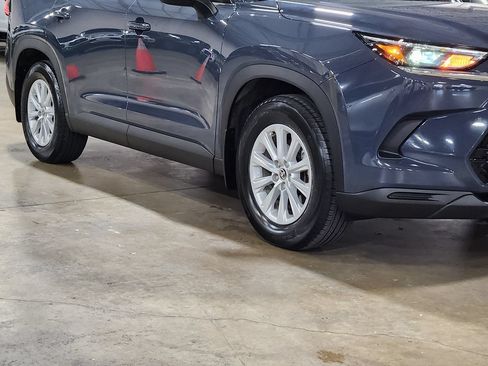 Used 2024 Toyota Grand Highlander FWD image 16