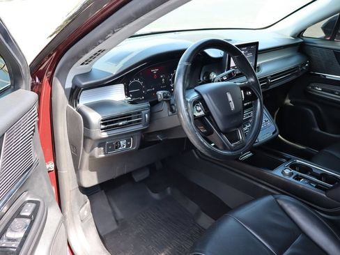 Used 2020 Lincoln Corsair AWD w/ Premium Package image 4
