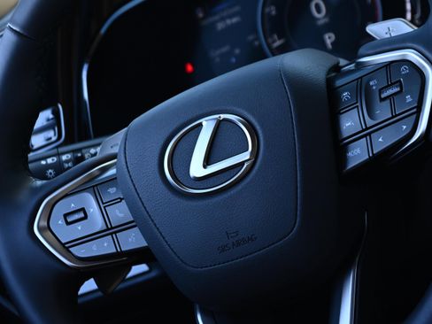 Used 2025 Lexus NX 350 AWD w/ Premium Package image 37