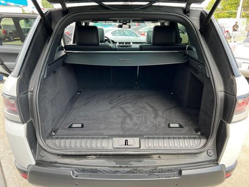 Used 2015 Land Rover Range Rover Sport SE image 22