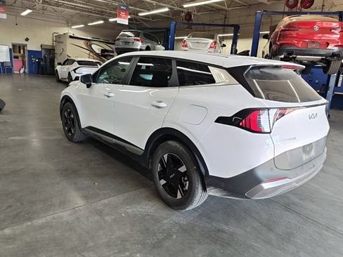Certified 2026 Kia Sportage LX FWD image 16