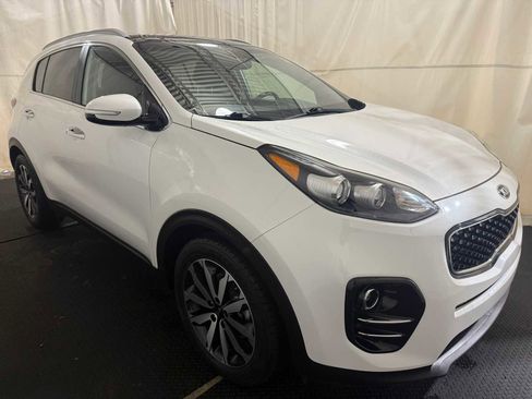 Used 2017 Kia Sportage EX w/ EX Premium Package image 10