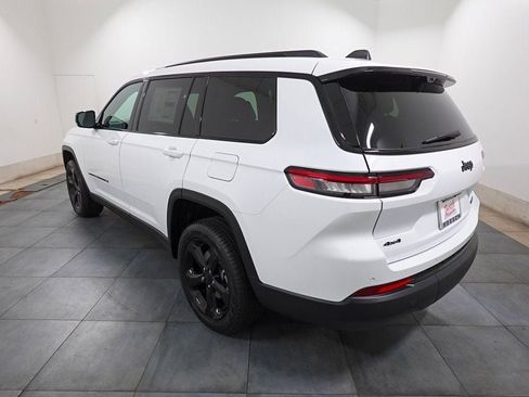 New 2025 Jeep Grand Cherokee L Limited w/ Luxury Tech Group II image 3