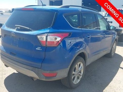 Used 2018 Ford Escape SE AWD/4WD image 3