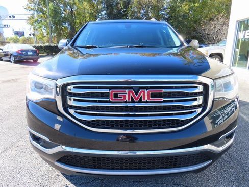 Used 2017 GMC Acadia SLE image 15