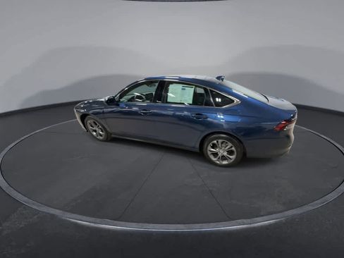 Used 2023 Honda Accord EX image 6