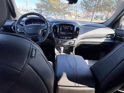 Certified 2023 Chevrolet Traverse RS image 44