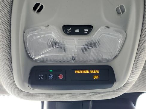 Used 2021 Chevrolet TrailBlazer LS w/ LPO, Blackout Package FWD image 27