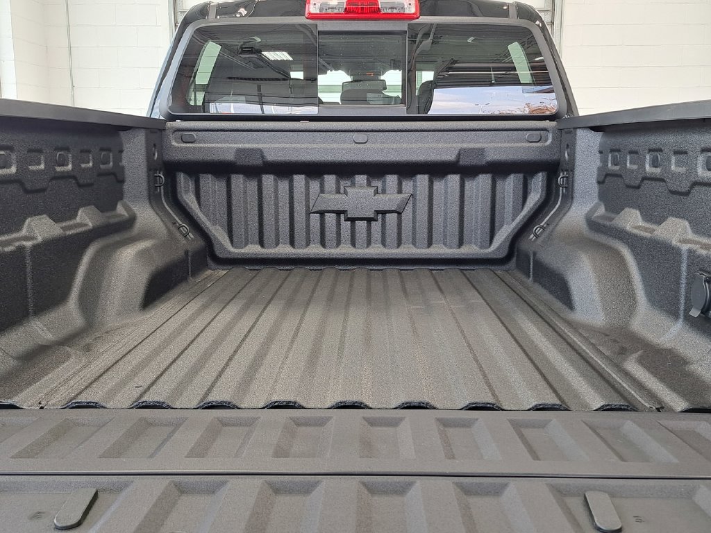 New 2026 Chevrolet Colorado ZR2 w/ Technology Package AWD/4WD image 14