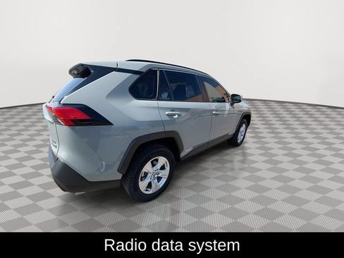 Used 2021 Toyota RAV4 XLE w/ XLE Grade Weather Package AWD/4WD image 9