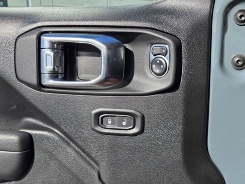 New 2026 Jeep Gladiator Sport image 23