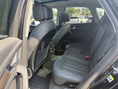 Used 2023 Audi Q5 2.0T Premium Plus w/ Premium Plus Package AWD/4WD image 4