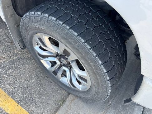 Used 2020 RAM 1500 Limited AWD/4WD image 2
