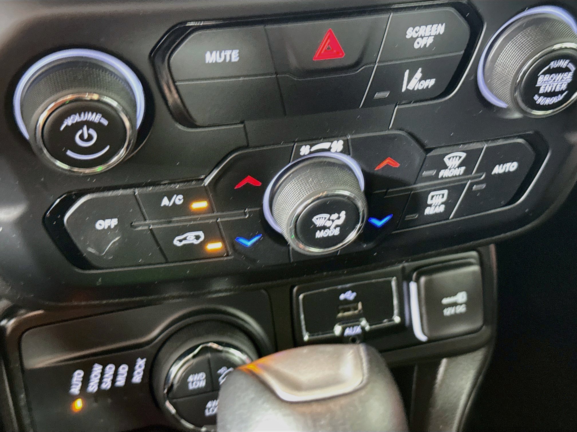 Used 2022 Jeep Renegade Trailhawk AWD/4WD image 19