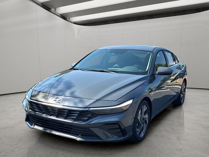 Certified 2025 Hyundai Elantra Limited