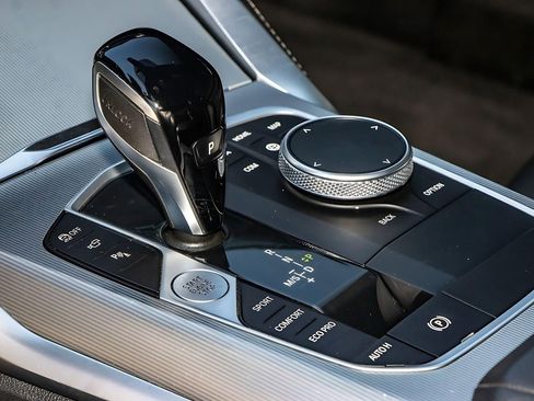 Used 2022 BMW M440i Coupe w/ Premium Package image 18