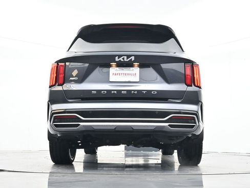Used 2022 Kia Sorento SX image 37