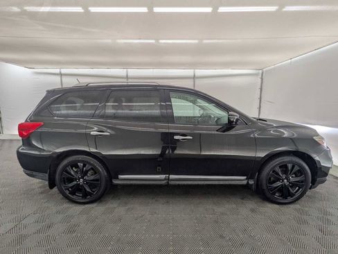 Used 2017 Nissan Pathfinder Platinum w/ Midnight Edition Package image 7