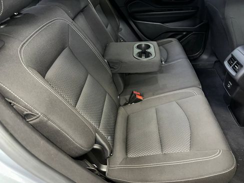 Certified 2023 GMC Terrain SLE image 28