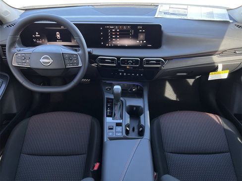 New 2026 Nissan Sentra SR image 9