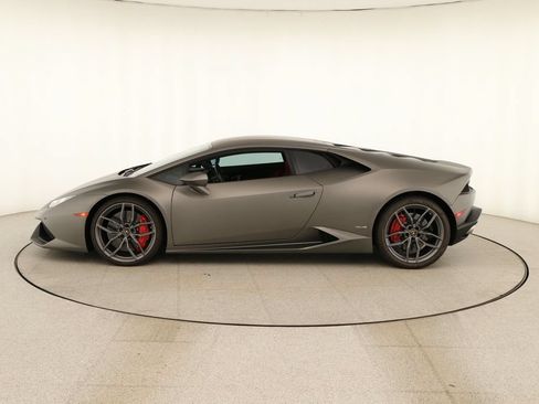 Used 2015 Lamborghini Huracan LP 610-4 AWD/4WD image 2