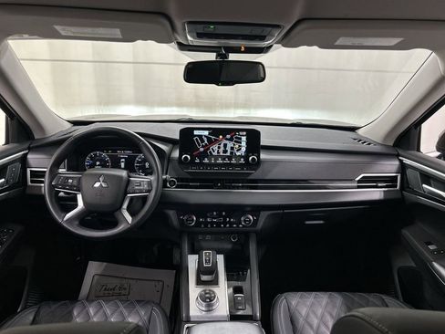 Used 2024 Mitsubishi Outlander SEL image 19